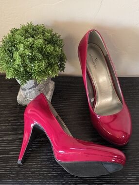 Worthington Raspberry Red Heels Pumps Size 9